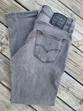 Levi's 541 Jeans Athetic Taper Fit Men's Size 30x32 Distressed Gray